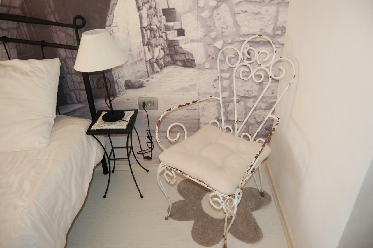 מאקרסקה Studio Apartment For 2 Adults And 1 Child מראה חיצוני תמונה
