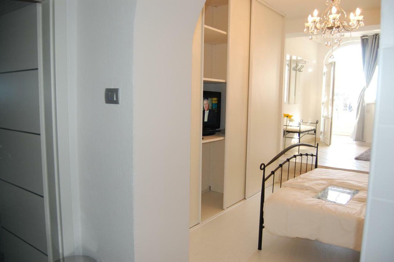 מאקרסקה Studio Apartment For 2 Adults And 1 Child מראה חיצוני תמונה